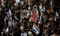 Puluhan Ribu Demonstran di Tel Aviv Memprotes Pemerintah Israel