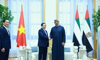 PM Pham Minh Chinh Melakukan Pembicaraan dengan Presiden Uni Emirat Arab, Meningkatkan Hubungan Bilateral ke Kemitraan Komprehensif