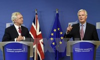 Brexit: Barnier a trois priorités dont les droits des citoyens européens