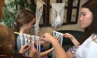 Dance your fingers with Macramé knots