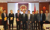 Vietnam, Facebook strengthen coordination