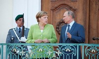 Putin, Merkel discuss Nord Stream 2, Syria reconstruction