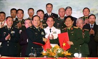 Vietnam, China hold border defence friendship exchange