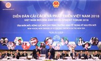 PM attends Vietnam Reform and Development Forum