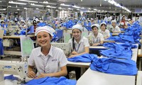 Fitch Solutions: Vietnam’s textiles benefit from the changing of global supply chains