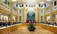 Iran, world powers begin fifth round of nuclear talks 