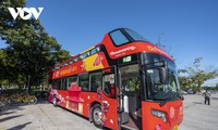 Taking a tour of Hue on double-decker bus