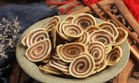 Vietnamese Pig’s Ear cookies 