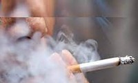 More older former smokers need lung cancer screening, experts say