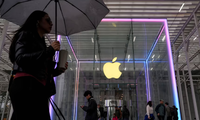 Trump threatens new tariffs on European Union, Apple