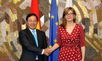 Aktivitas  Deputi PM, Menlu Vietnam, Pham Binh Minh di Bulgaria 