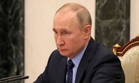 Presiden Rusia, Vladimir Putin menandatangani dekrit pelaksanaan pemungutan suara tentang revisi UUD