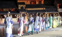 Festival “Ao dai Hoi An” yang khas dan mengesankan– lanskap Vietnam