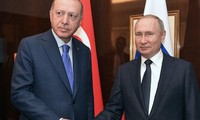 Presiden Rusia dan Turki membahas bentrokan-bentrokan di Libya dan Suriah