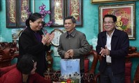 Vietnam Selalu Memperhatikan dan Memikirkan Keluarga-Keluarga yang Berjasa Kepada Revolusi