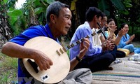 Mengikhtisarkan Surat dari Saudara Pendengar dan Memperkenalkan Jawaban ke 4 yang Baik dalam Sayembara “Apa yang Anda Ketahui tentang Vietnam“