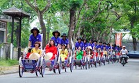 Perkenalan Sepintas tentang Beberapa Makanan Vietnam yang Terkenal di Dunia dan Becak Hue