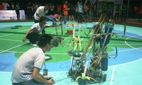 Finalrunde des Roboter-Wettbewerbs Vietnam 2013