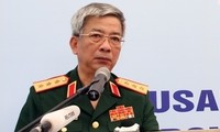 Vertreter des vietnamesischen Verteidigungsministeriums beteiligen sich am Shangri-La-Dialog