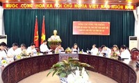 Vize-Parlamentspräsidentin Tong Thi Phong besucht Provinz Gia Lai