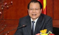 Vize-Premierminister Vu Van Ninh besucht Singapur