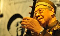 Professor Tran Van Khe und seine Liebe zur traditionellen Musik