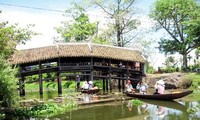 Besuch der Ziegelbrücke Thanh Toan in Hue