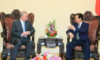 Premierminister Nguyen Tan Dung trifft Prinz Andrew von Großbritannien und Irland