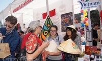 Vietnam nimmt an der internationalen karitativen Messe in Indien teil