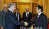 Staatspräsident Truong Tan Sang trifft Gouverneur der russischen Provinz Kaluga in Hanoi