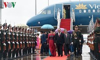 Premierminister Nguyen Xuan Phuc nimmt an ASEAN-Konferenz in Laos teil