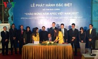 Veröffentlichung der Briefmarkenserie “Begrüßung des APEC-Jahres Vietnam 2017”