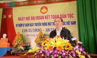 Staatspräsident Tran Dai Quang nimmt am Festtag der nationalen Solidarität in Bac Giang teil