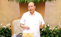 Premierminister Nguyen Xuan Phuc fordert den verbesserten Institutionsaufbau 