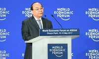 Premierminister Nguyen Xuan Phuc nimm am WEF Davos 2019 teil