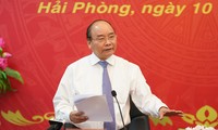 Premierminister Nguyen Xuan Phuc trifft Leiter der Stadt Hai Phong