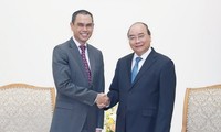 Premierminister Nguyen Xuan Phuc empfängt den malaysischen Botschafter