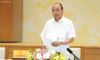 Premierminister Nguyen Xuan Phuc leitet Online-Konferenz über die Auszahlung des öffentlichen Investitionskapitals