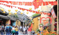 Kulturveranstaltungen zum traditionellen Neujahrsfest Tet in der Altstadt Hoi An