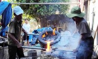 Traditioneller Bronzeguss im Dorf Tra Dong in Thanh Hoa