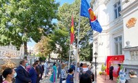 Fotoausstellung über das Land und die Menschen Vietnams in Rumänien