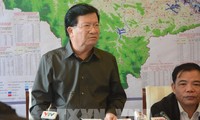 Vize-Premierminister Trinh Dinh Dung leitet Sitzung über die Prävention und Bekämpfung des Taifuns Molave 