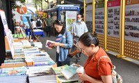 Eröffnung des Buchfests in Ho-Chi-Minh-Stadt