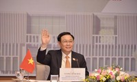 Parlamentspräsident Vuong Dinh Hue besucht das Europäische Parlament