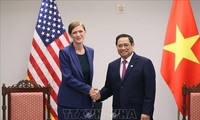 Premierminister Pham Minh Chinh trifft sich mit der Direktorin von USAID, Samantha Power