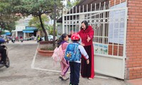 Verbreitung der Liebe in der glücklichen Schule