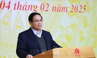 Premierminister Pham Minh Chinh leitet die Sitzung zum Bau von Kernkraftwerken
