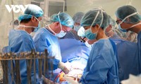 Die erste partielle Kunstherz-Implantation der 3. Generation in Vietnam erfolgreich durchgeführt