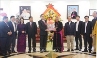 베트남 조국전선중앙위원회 위원장, 전국 각지 크리스마스 축하