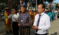 2024년 ’응인옹 껀저’ 축제, 게양식 개최